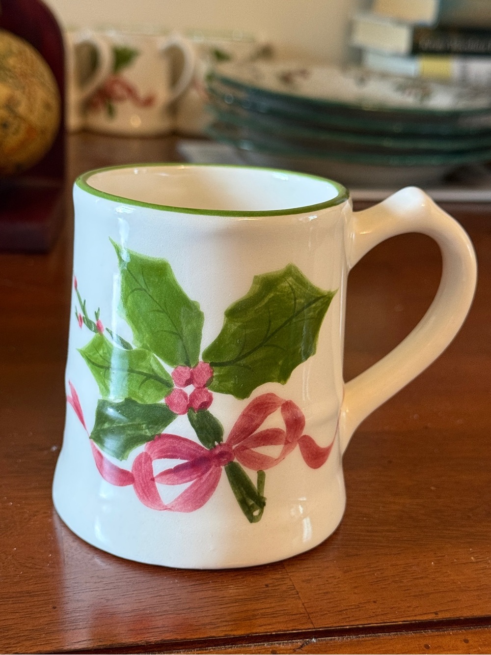 SET OF SIX Vintage N.S. Gustin Co. hand-painted  Holly Berry Mug RARE